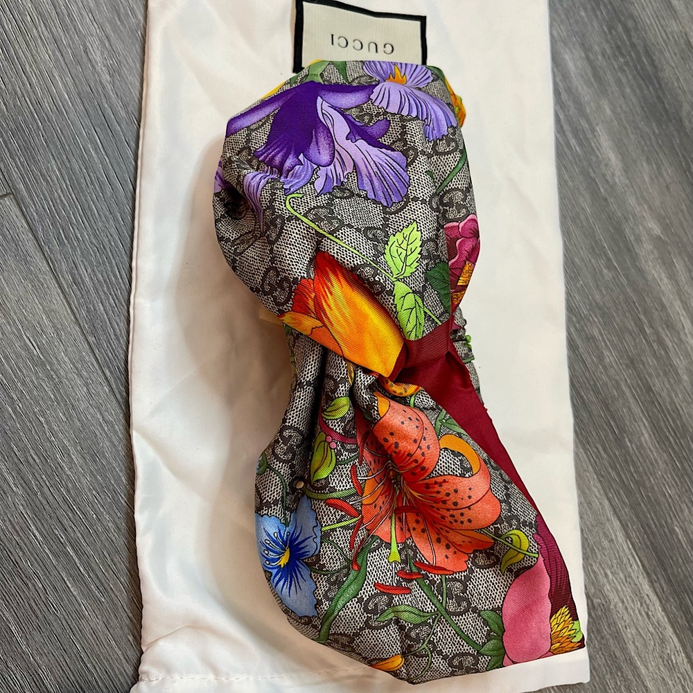 Gucci headband